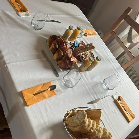 Casale Dello Sparviero בית חווה